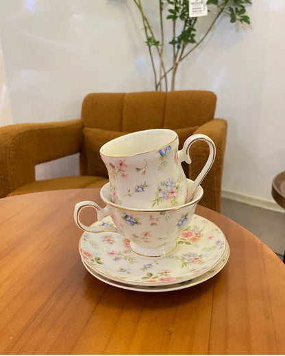 Juego de tazas de café con diseño floral inglés vintage con dije de camelia