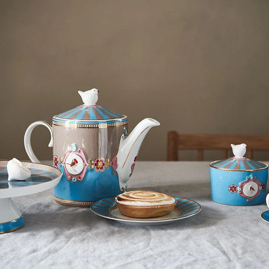 Elegancia holandesa: juego de té y café patchwork de Pip Studio