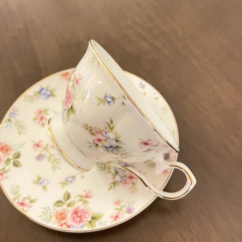 Juego de tazas de café con diseño floral inglés vintage con dije de camelia