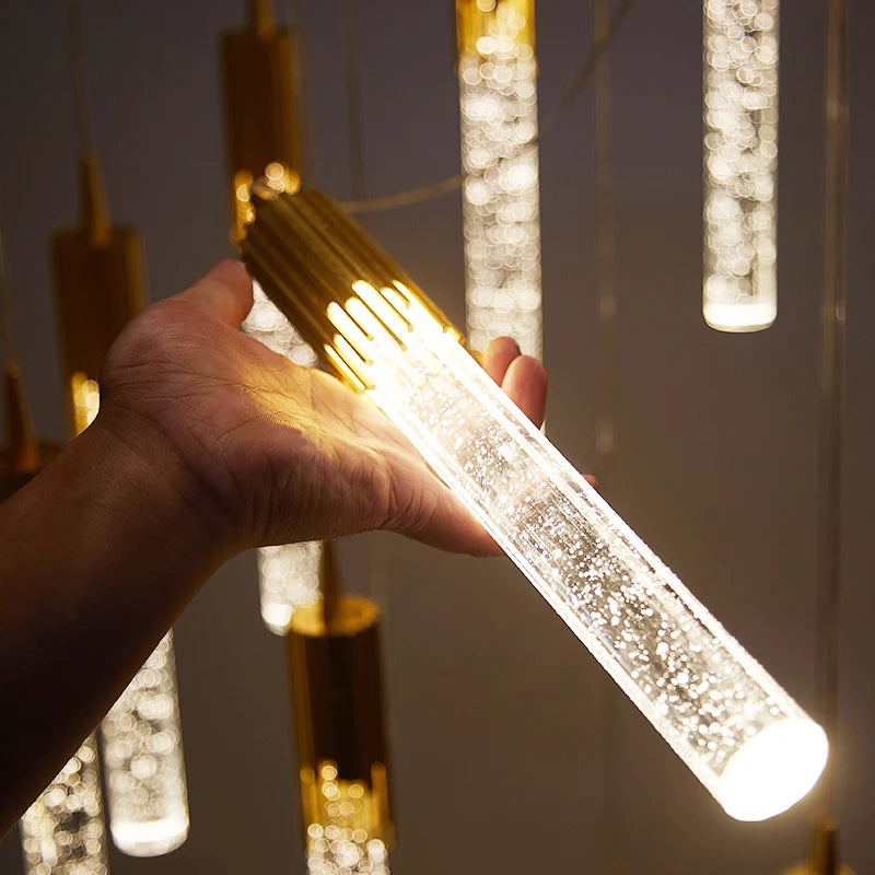 Luxe Lightfall: lámpara de araña de cristal para espacios contemporáneos 