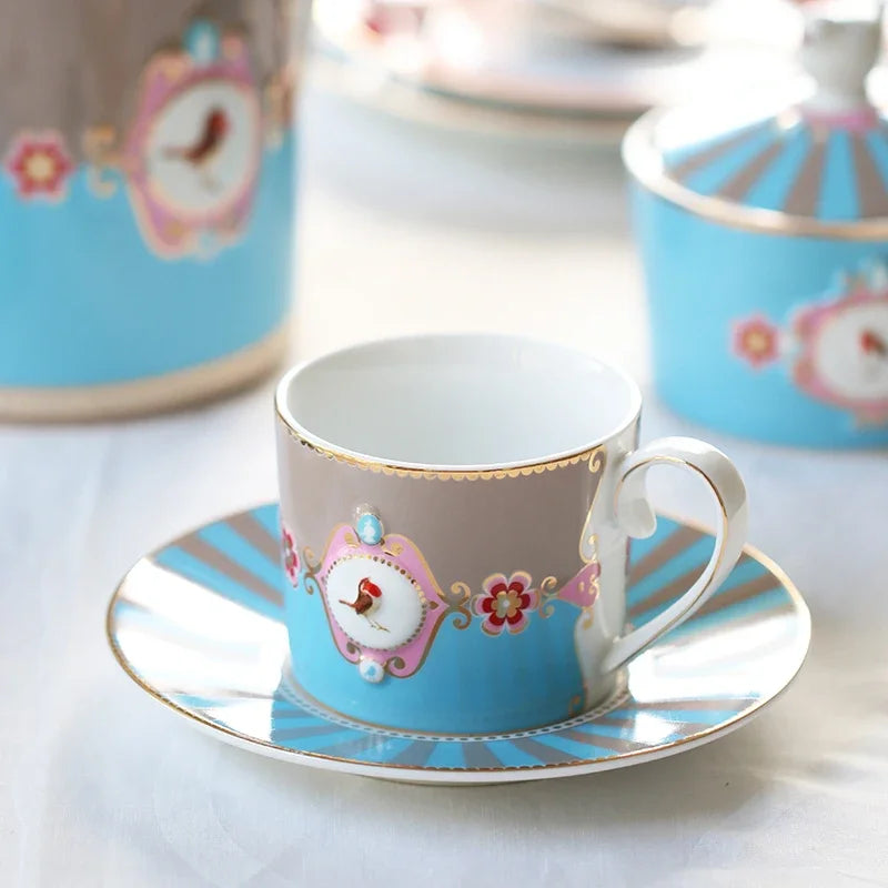 Elegancia holandesa: juego de té y café patchwork de Pip Studio